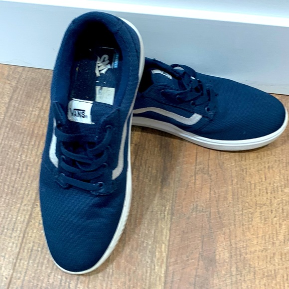 Casual vans shoes - Picture 1 of 3